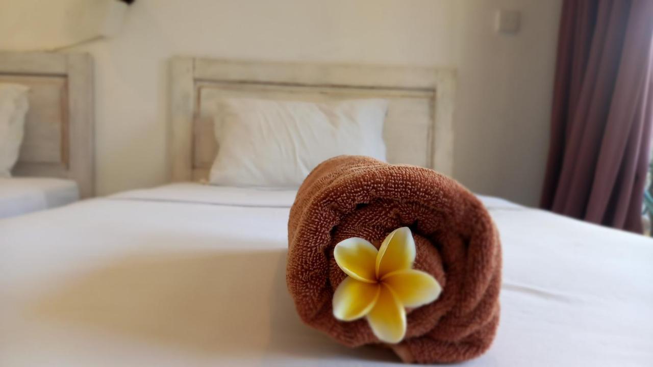 Hôtel Wisma Bunda 2 à Gili Trawangan Extérieur photo